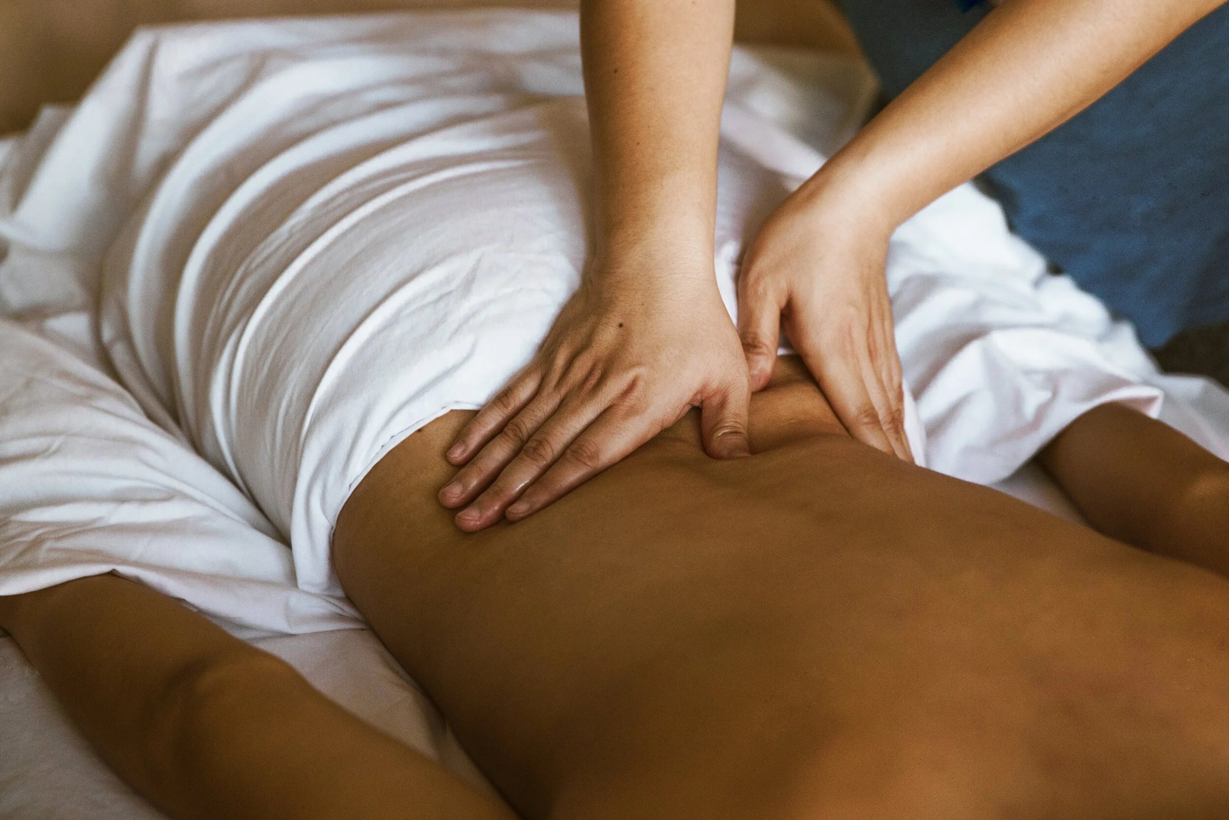 deep-tissue-massage_4460x4460.jpg